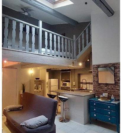 Petit Cocon Pour 2 A 4 Personnes En Centre Ville Appartement Nîmes Buitenkant foto